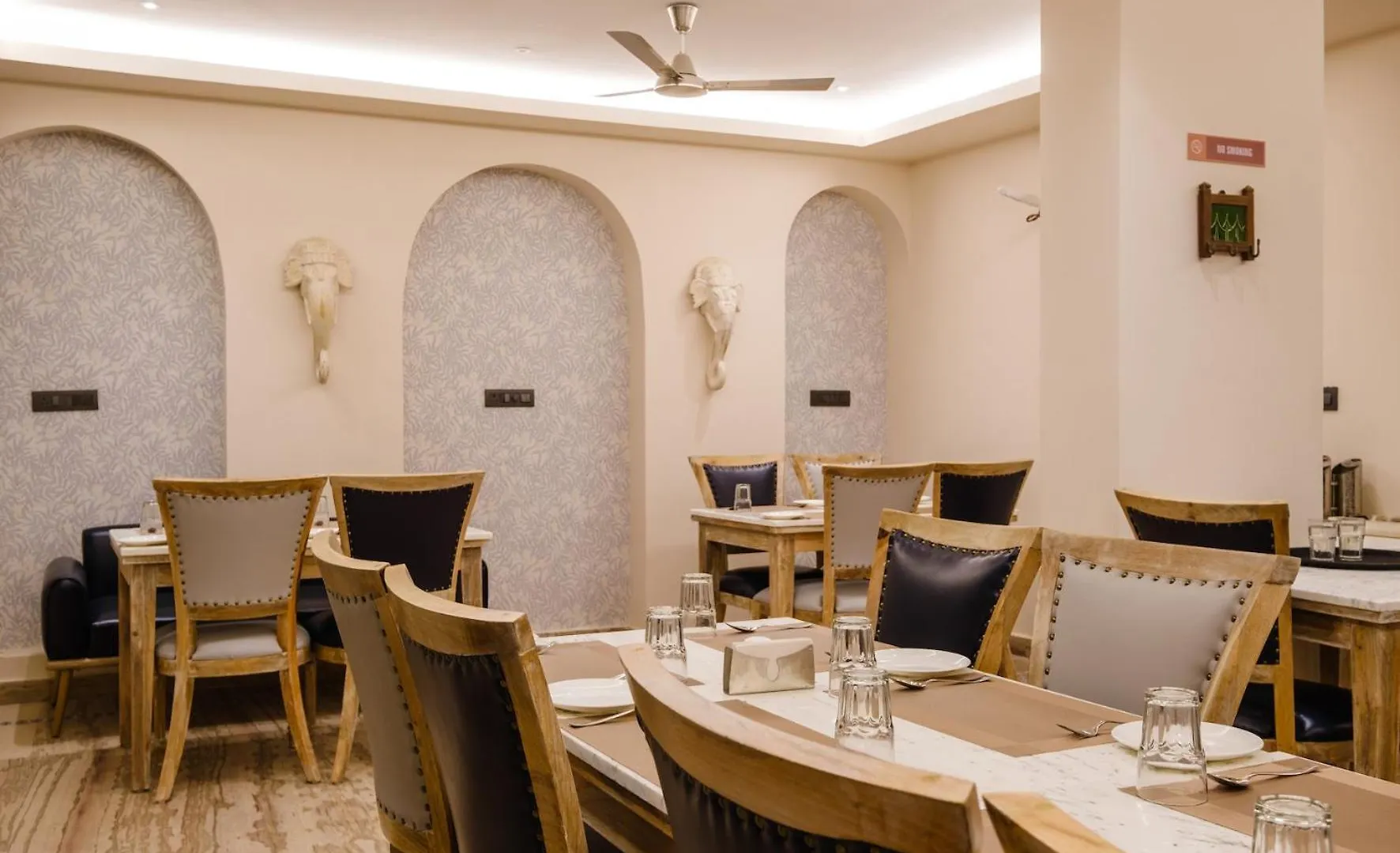 Infinia Stays - A Luxury Boutique Hotel Udajpur 3*,  Indie